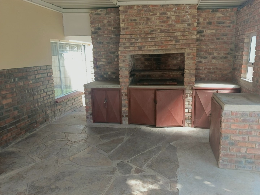 3 Bedroom Property for Sale in Riebeeckstad Free State
